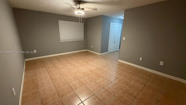 Building Photo - 15430 SW 81st Cir Ln