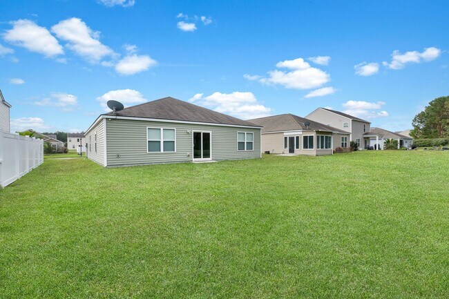 Building Photo - Bright & Spacious 4-Bedroom Home in Savannah’s Godley Park