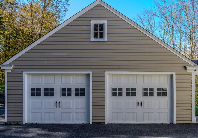 Building Photo - 124 Old Sherman Hill Rd