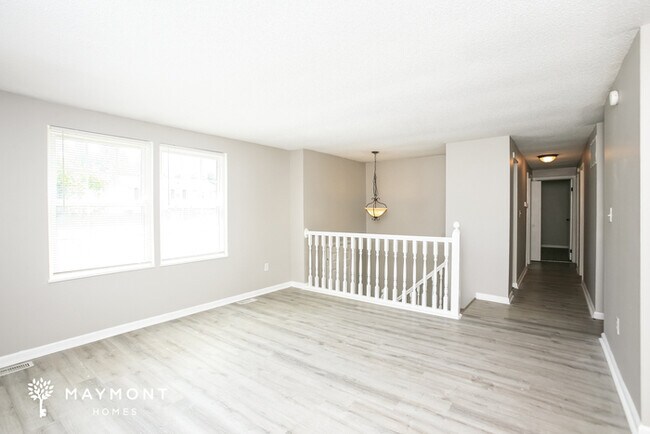 Building Photo - Lovely 3 Bedroom in Indianapolis