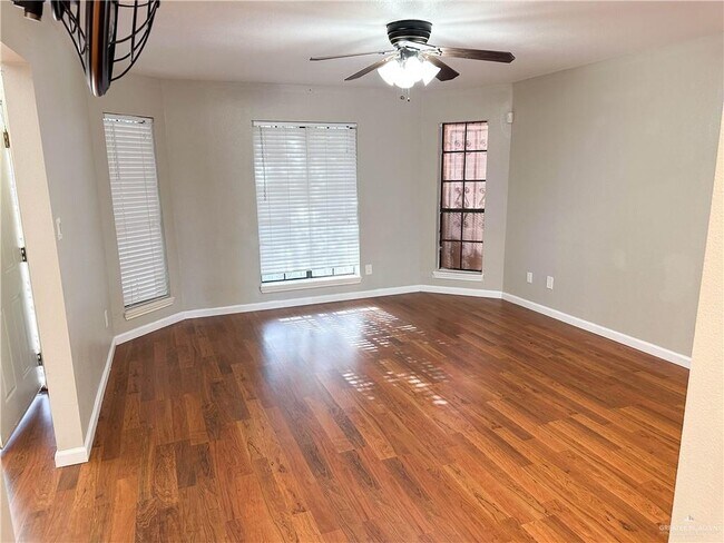 Building Photo - 18 S 41st St