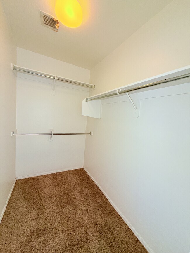 Building Photo - 11793 W Barley Dr