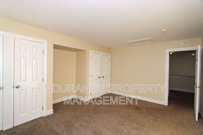 Building Photo - 6017 Kensington Trail