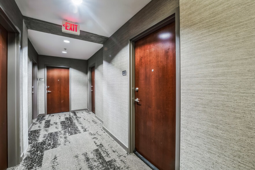Building Photo - 400 W Peachtree St NW