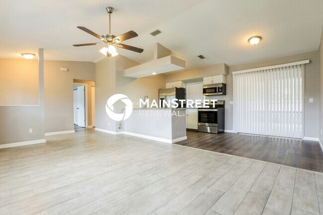 Building Photo - 3 Bedroom Pet-Friendly Home in NORTH PORT, FL with Main Street Renewal