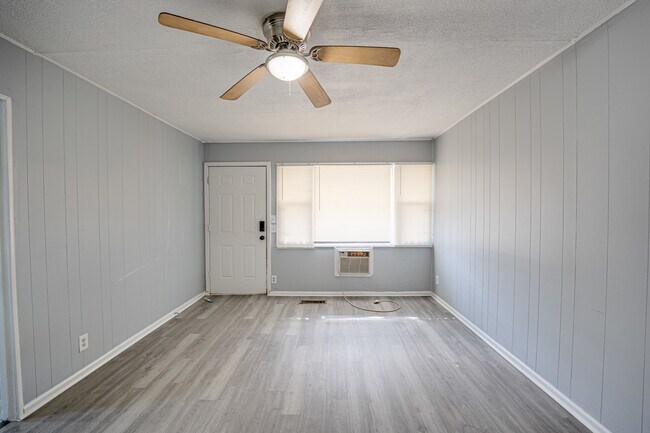 Building Photo - 2019 Overdene Ave