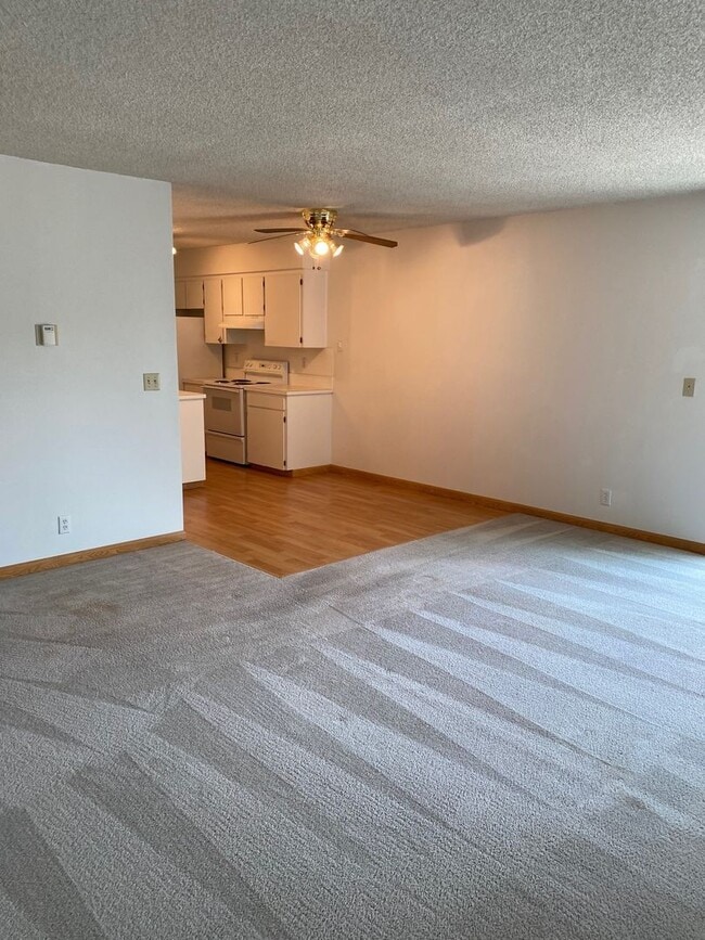 Building Photo - Beautiful Two BR Condo Across From Gateway...