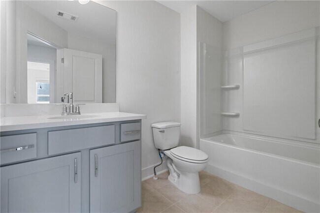 Building Photo - 64 Auburn Wds Dr