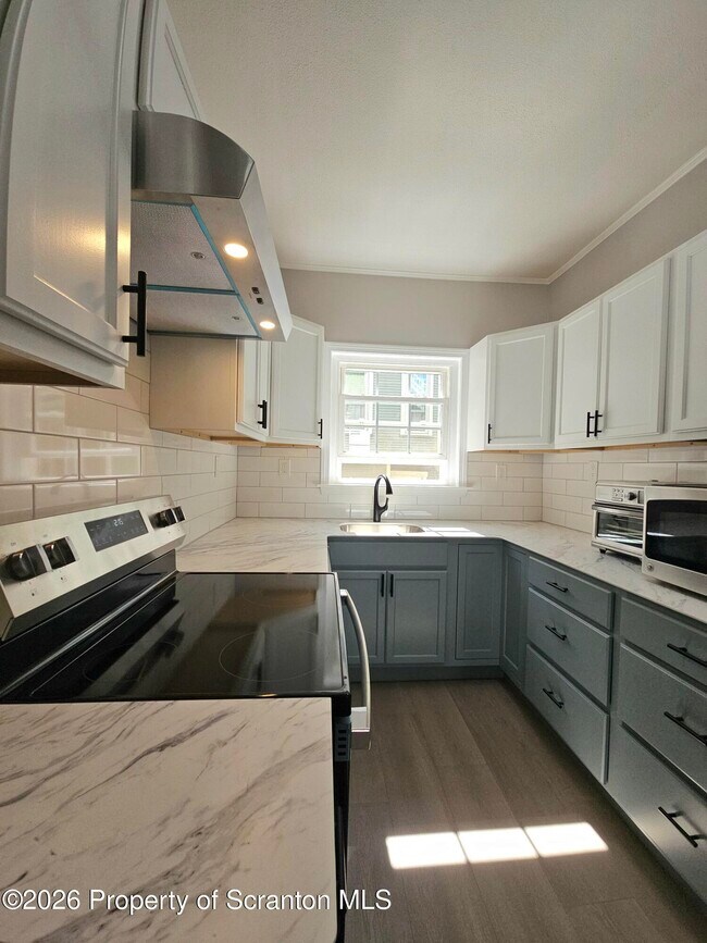 Building Photo - 1615 Monsey Ave