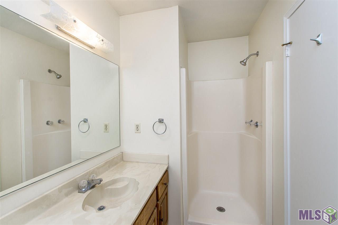 Building Photo - 212 Antrim Dr