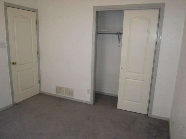 Building Photo - 1468 Plaza Verde Dr
