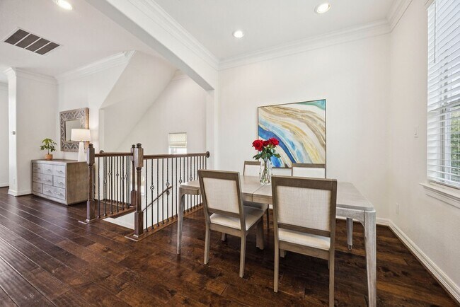 Building Photo - 12247 Oxford Cres Cir