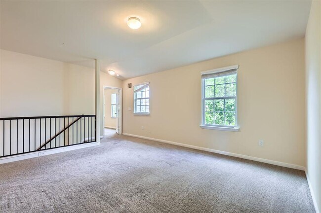 Building Photo - 112 Sabine River Dr