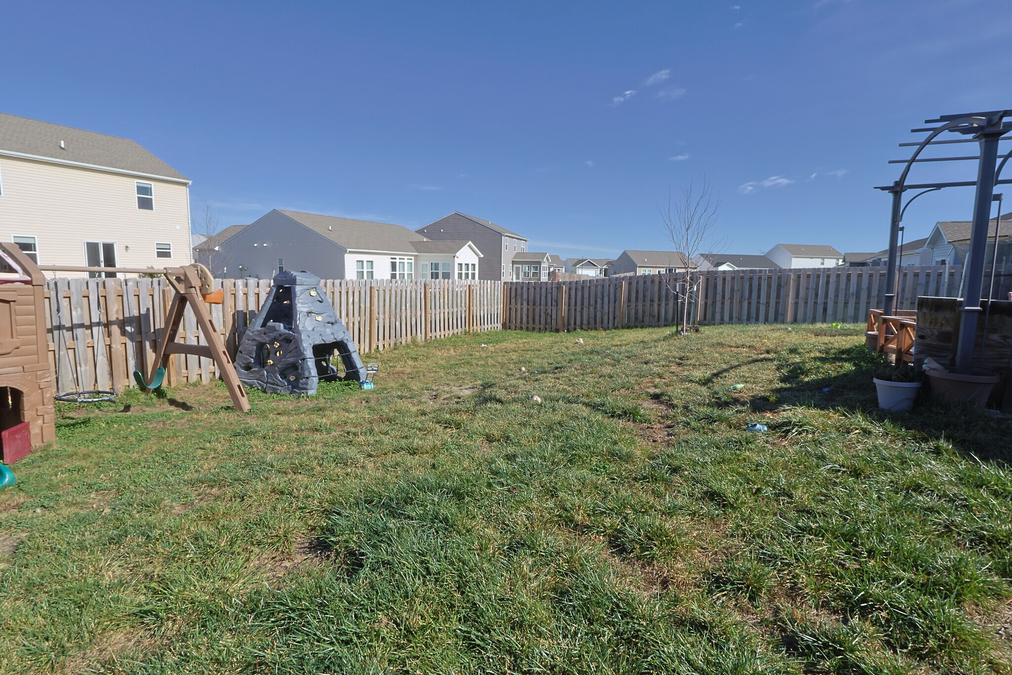 Building Photo - 1158 Thorny Ln