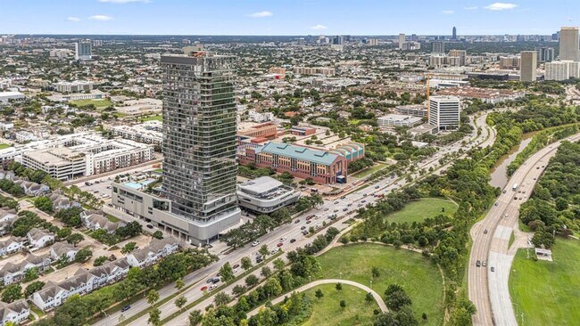 Building Photo - 1711 Allen Pkwy