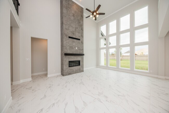 Building Photo - 21515 Blue Porterweed Trl