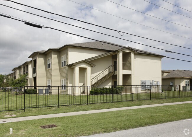 Building Photo - Village at Morningstar