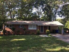 Building Photo - 3 bed room / 1 bath brick ranch in Pleasan...