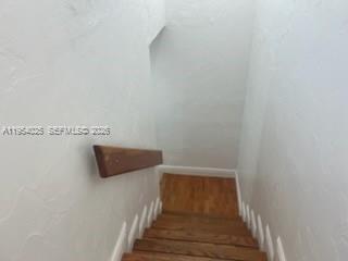 Building Photo - 1680 NE 5th St