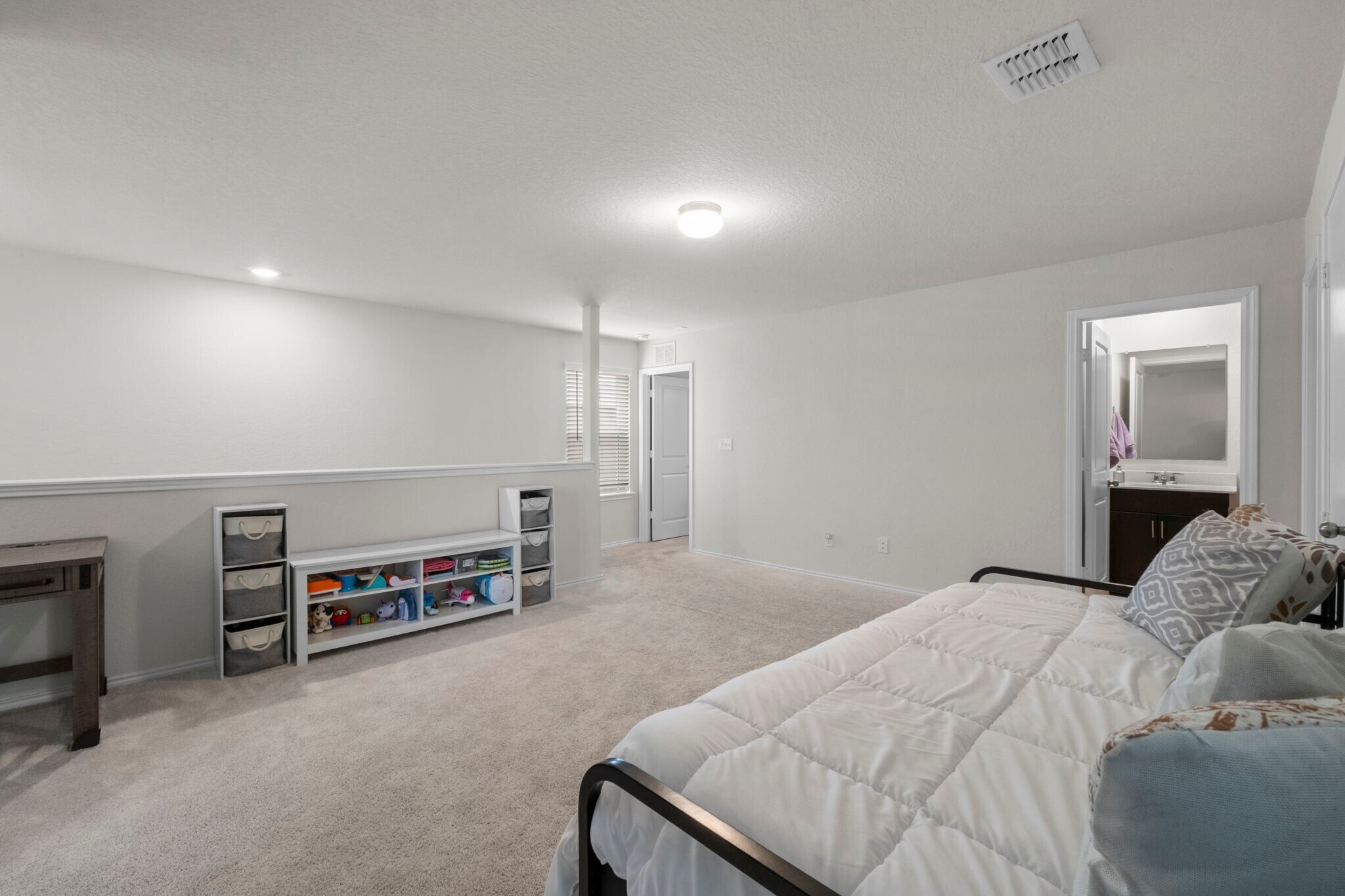 Building Photo - 10510 Rayburn Lndg