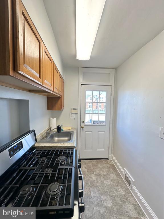 Building Photo - 206 Lynhaven Dr