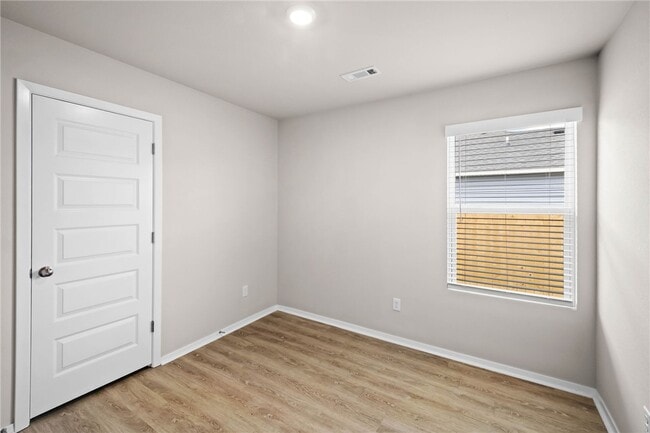Building Photo - 2514 E Meramec St