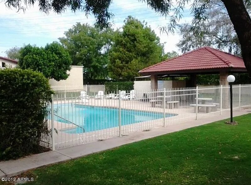 Community Pool - 1915 N Scovel St