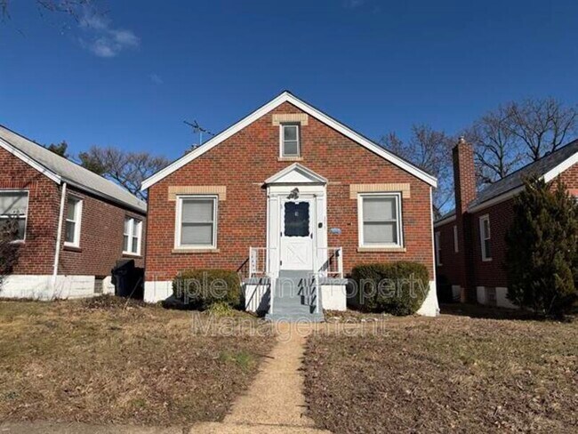 Building Photo - 3915 Itaska St