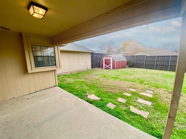 Building Photo - 1531 La Paz Dr