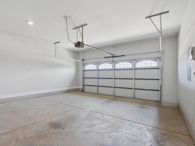 Building Photo - 112 Missouri Dr