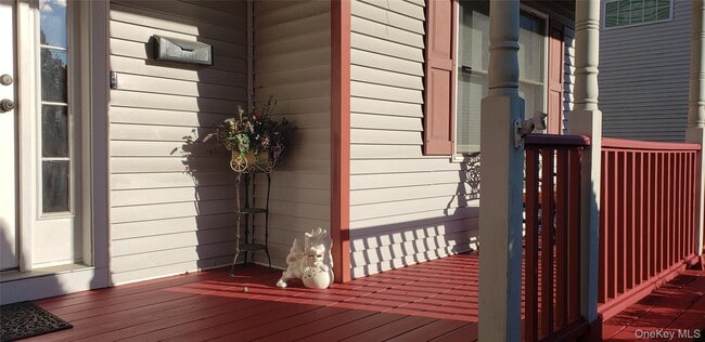 Building Photo - 28 Carley Ave