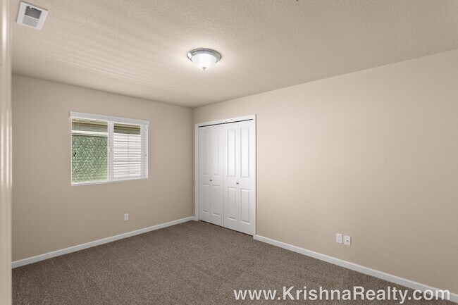 Building Photo - Lovely 4 BD | 2.5 BA | + Tech Niche | Single-Family Home | Coveted Abbey Creek | North Bethany | ...