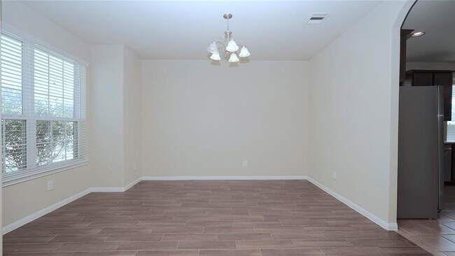 Building Photo - 24715 Colonial Elm Dr