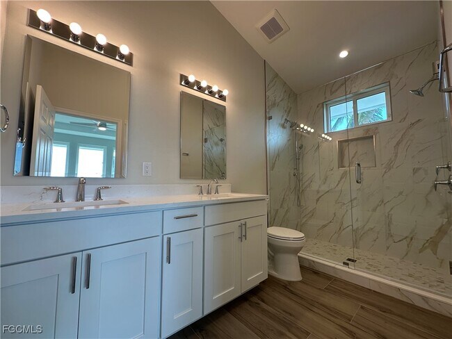 Building Photo - 4717 Spring Creek Dr