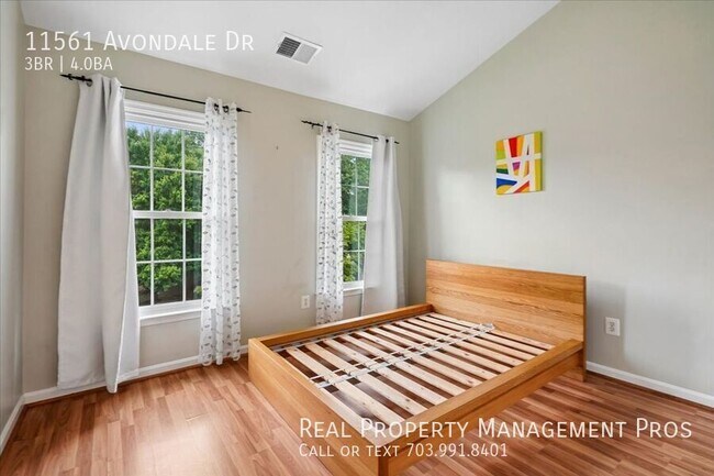Building Photo - 11561 Avondale Dr