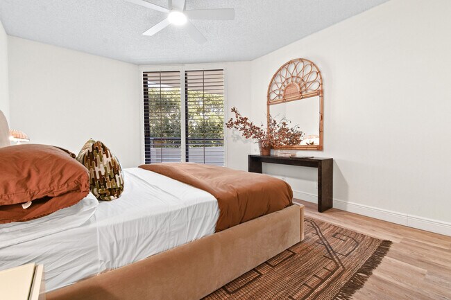 Building Photo - 3322 Casseekey Island Rd