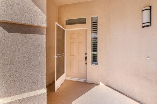 Building Photo - 44357 Royal Lytham Dr