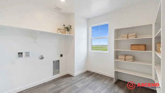 Building Photo - Stunning Newly Built Home In Gossamer Grove!