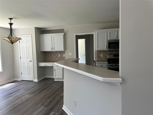 Building Photo - 6133 Mulberry Park Dr