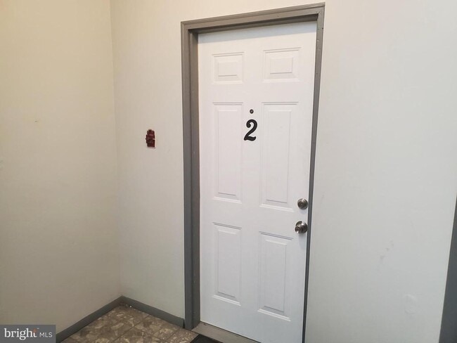 Building Photo - 2026 Mt Royal Terrace