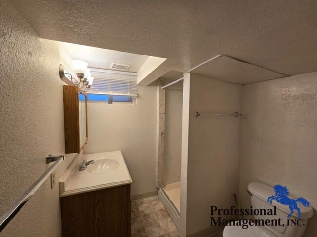 Building Photo - 2 bedroom in Billings MT 59102