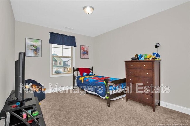 Building Photo - 5344 Debut Ave