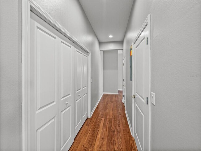 Building Photo - 6222 Hadley Commons Dr