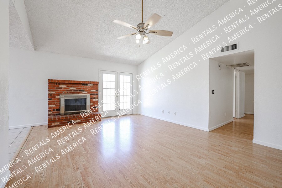 Building Photo - 8342 W Orchid Ln