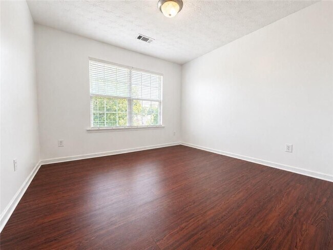 Building Photo - 788 Roxholly Ln NE