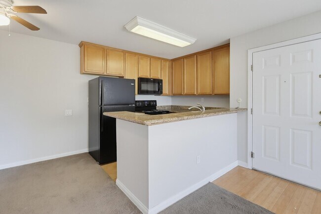 Building Photo - 3454 Castle Glen Dr