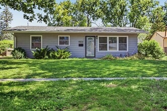 Building Photo - CHARMING RANCH!! 3 Bed, 1 Bath Home in Ames