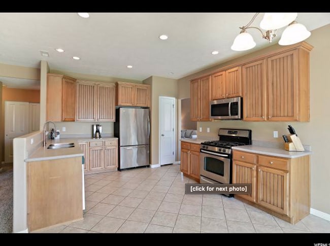 Building Photo - Beautiful 4 Bedroom 3 Bathroom Home in Lehi!
