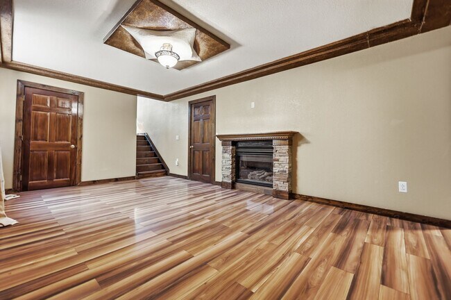 Building Photo - 3137 W 20th Ave