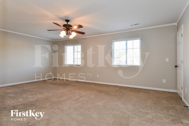 Building Photo - 5004 Emberly Dr